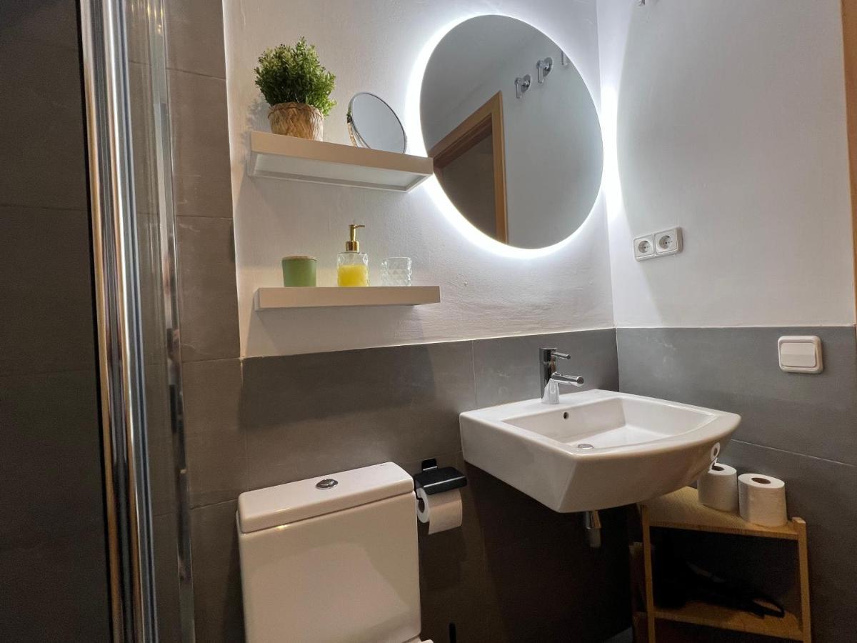 Cozy Apartment Well-Located In Terrassa, Barcelona Exteriér fotografie